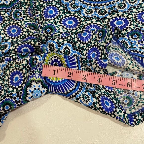 Banana Republic Blue Geometric Floral Print Shorts Women’s Size 0 Summer Dressy - Picture 5 of 8